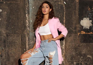 Ravishing Poses Of Rhea Chakraborty
